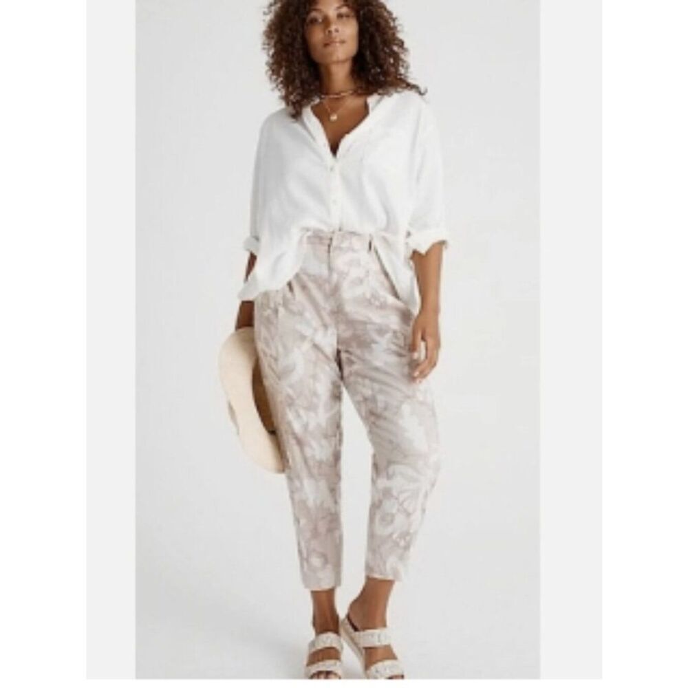 EUC ANTHROPOLOGIE Frannie Tapered Pants Neutral Camo in Size 29